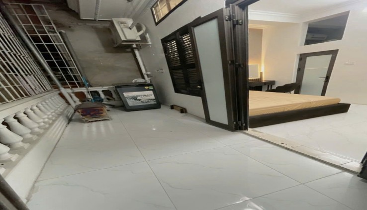 CHO THUÊ  Ở HỘ GIA ĐÌNH NGÕ VĂN HƯƠNG 4 TẦNG, 30M2, 2 N, 2 WC, 12 TRIỆU - FULL NỘI THẤT.